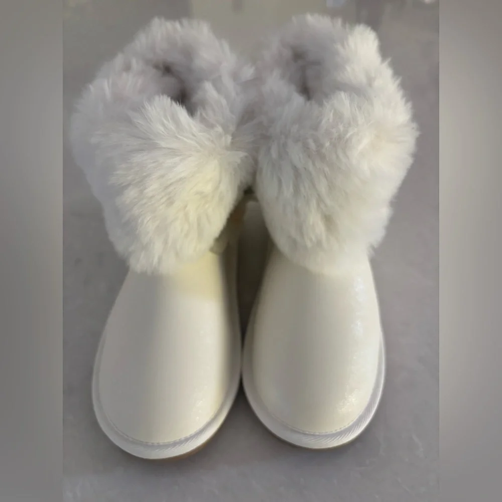 Gymboree Girls Faux Fir Ankle Boots, Size 3